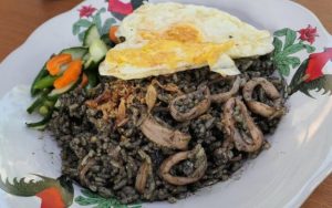 resep Nasi Goreng Hitam Surabaya
